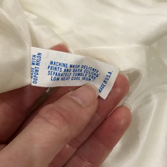 Vanity Fair White Slip - Picture 4 of 4